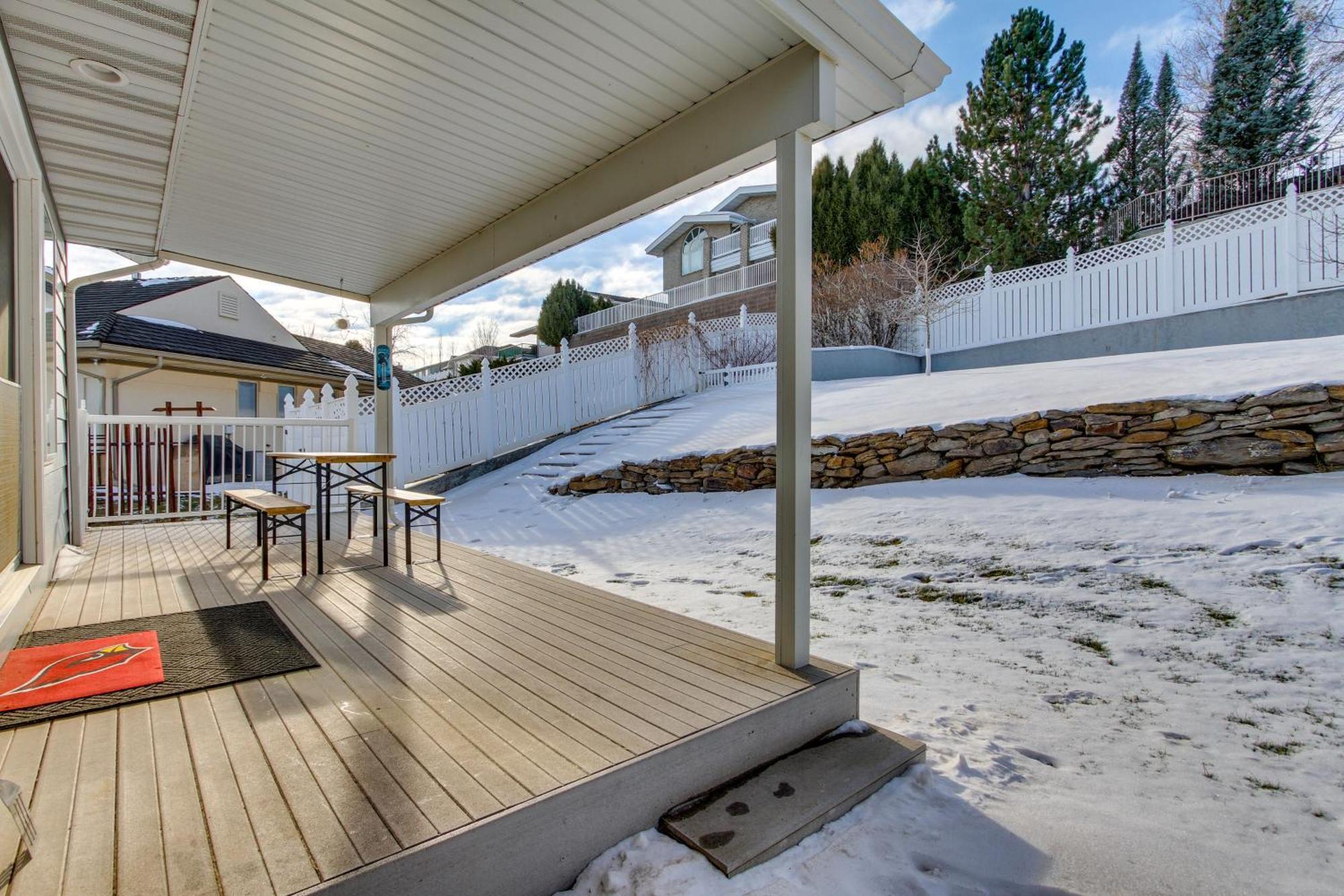Inviting Great Falls Home With Wraparound Deck! Kültér fotó