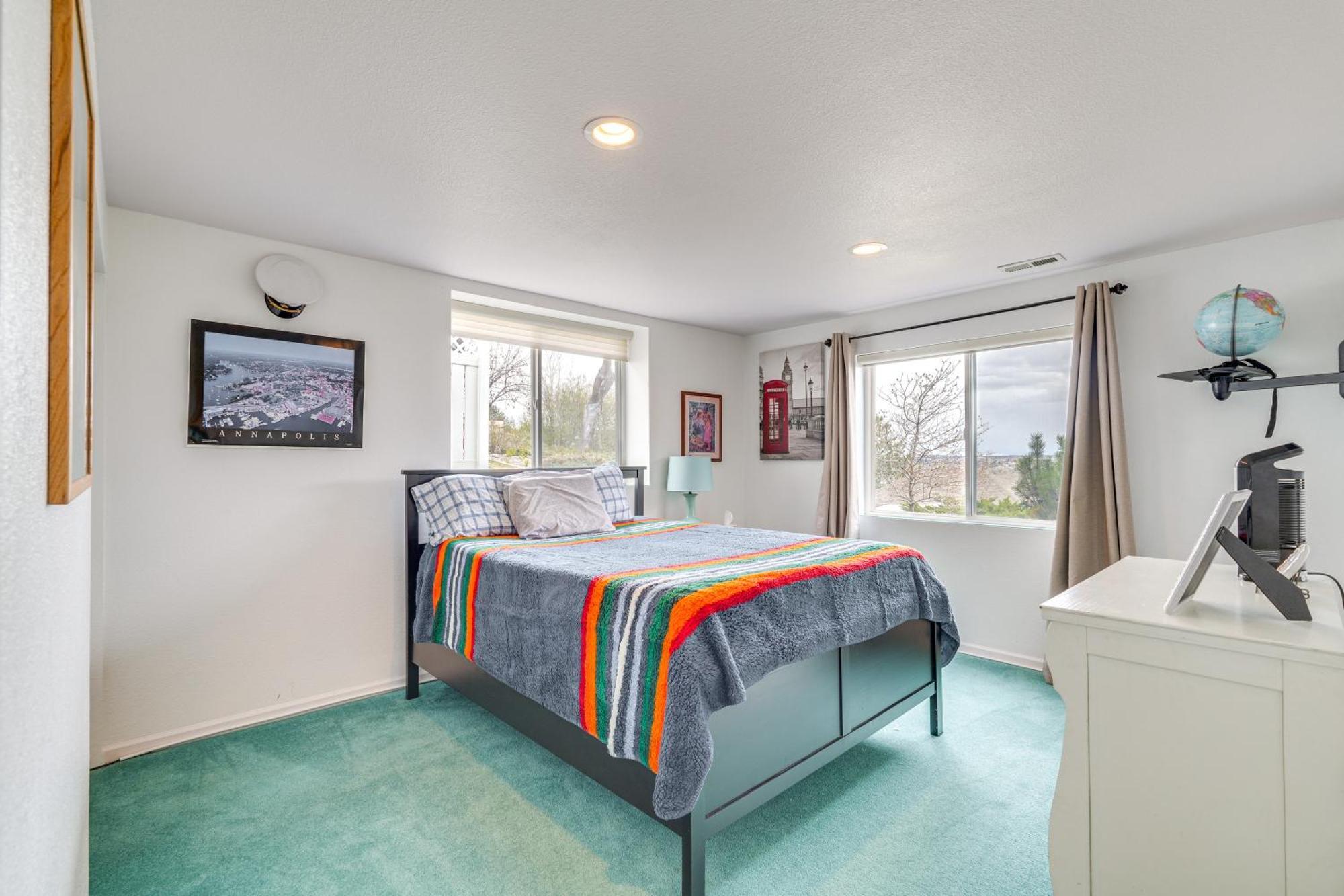 Inviting Great Falls Home With Wraparound Deck! Kültér fotó