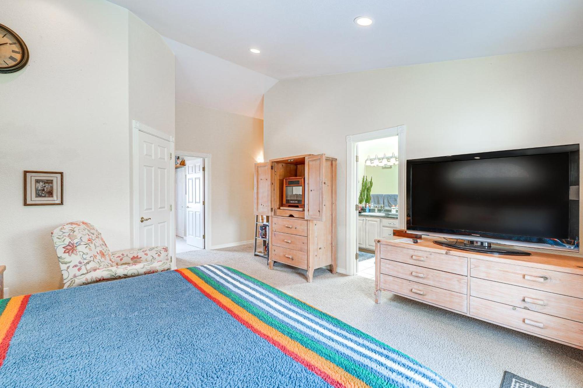 Inviting Great Falls Home With Wraparound Deck! Kültér fotó